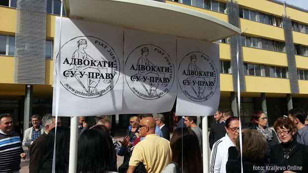 advokati advokati