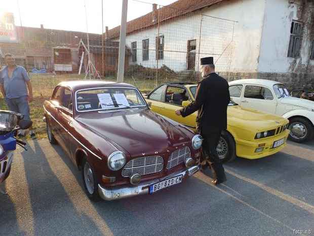 djakon Radoš 1 djakon Radoš 1