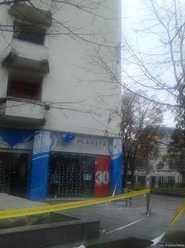 Zgrada Trg srspkih ratnika 1 fasada 3