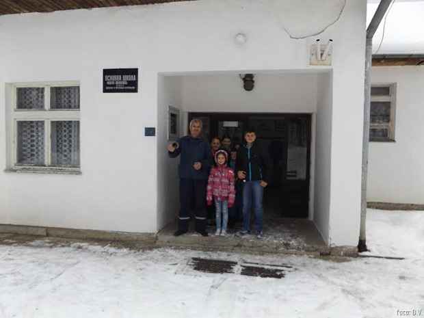 O&Scaron; Gokčanica, Lazar, domar i deca