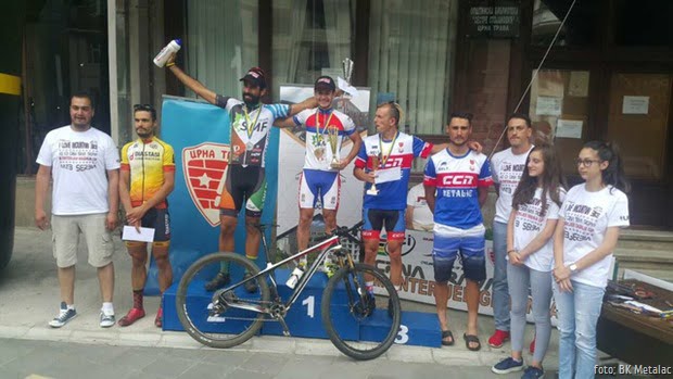 Metalac Crna Trava