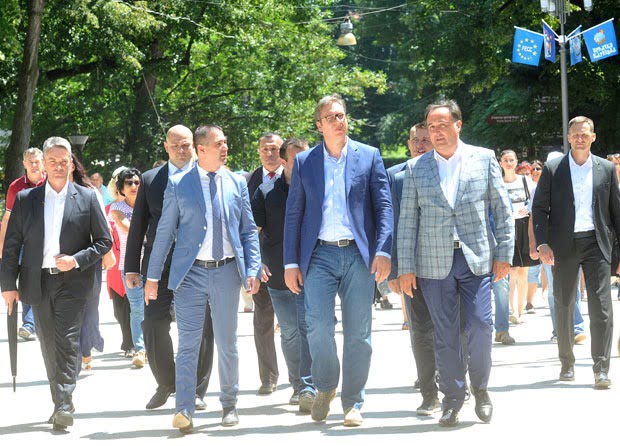 vucic-u-banji-2 vucic-u-banji-2