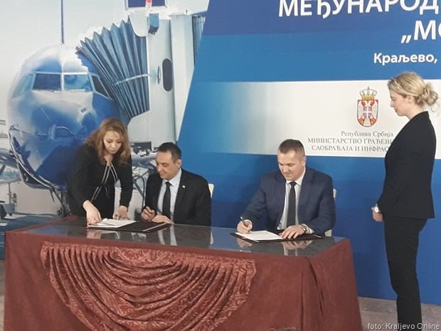 Potpisivanje ugovora Aerodrom Morava 1