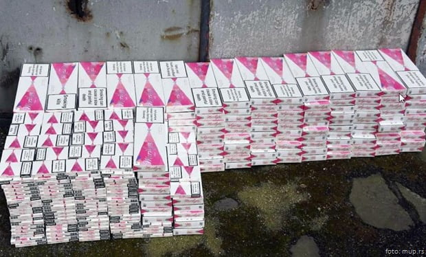 MUP cigarete mercedes 24 avgust 2020 2